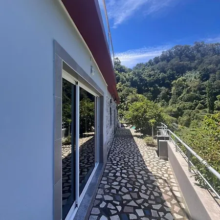 Casa vacanze Casa Duque 3-bedroom Mountain Retreat With Terrace & Parking